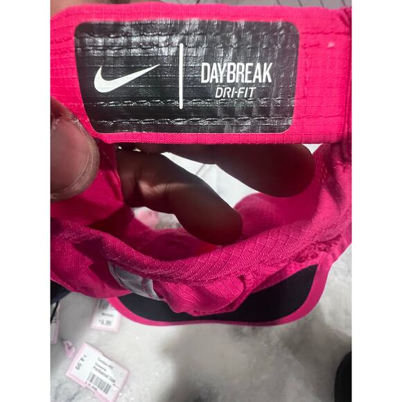 Nike Daybreak Dri-FIT Running Hat Cap Hot Pink Reflective Swoosh Lightweight